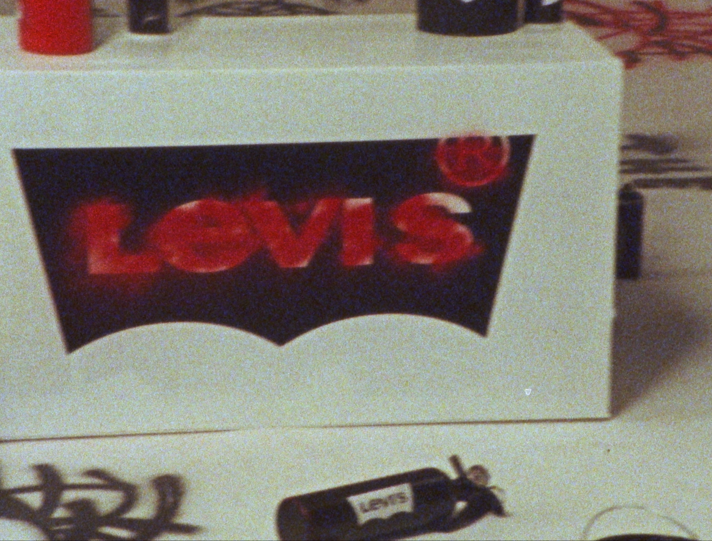 Levi's: Artificial Laser Focus Group — ALAN TORRES